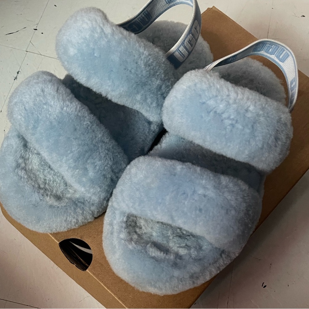 Little Girls UGGS slippers